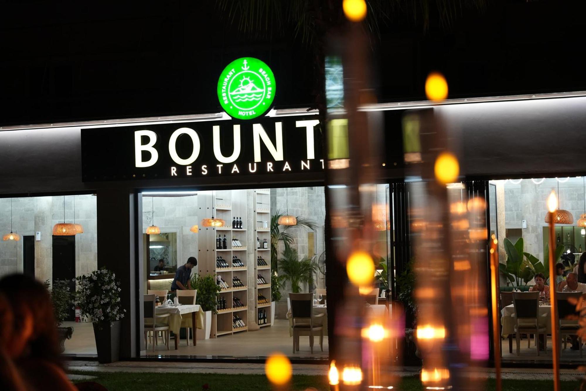 Bounty Hotel Golem  Exterior photo